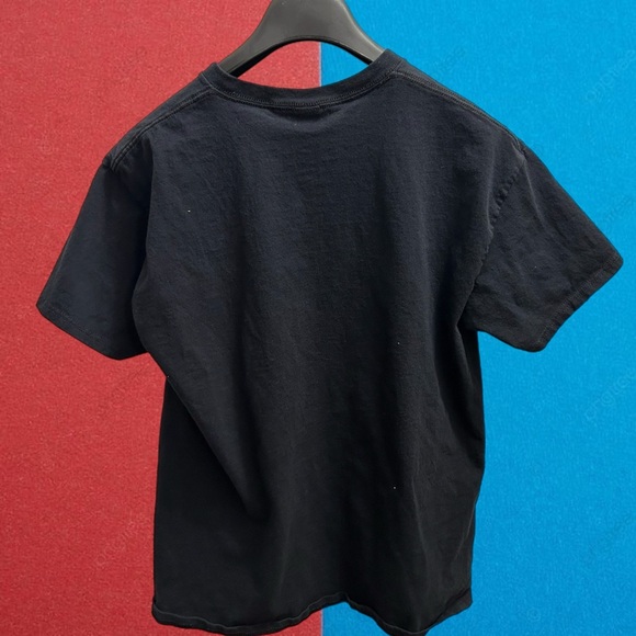 Alexandria Ocasio-Cortez Bootleg Style Fan T-shirt - Picture 7 of 7